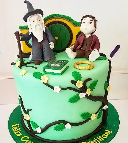Gandalf and Frodo cake