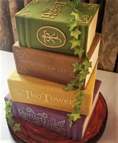 Lord of the Rings books cake design