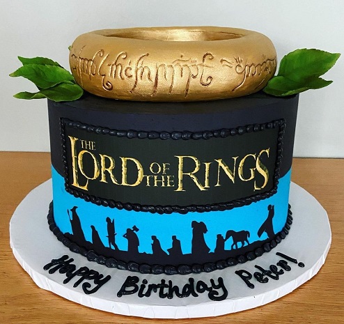 Lord of the Rings style cake design idea