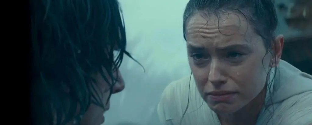 Rey heals Kylo Ren and tells him she wanted to take Ben Solo's hand.