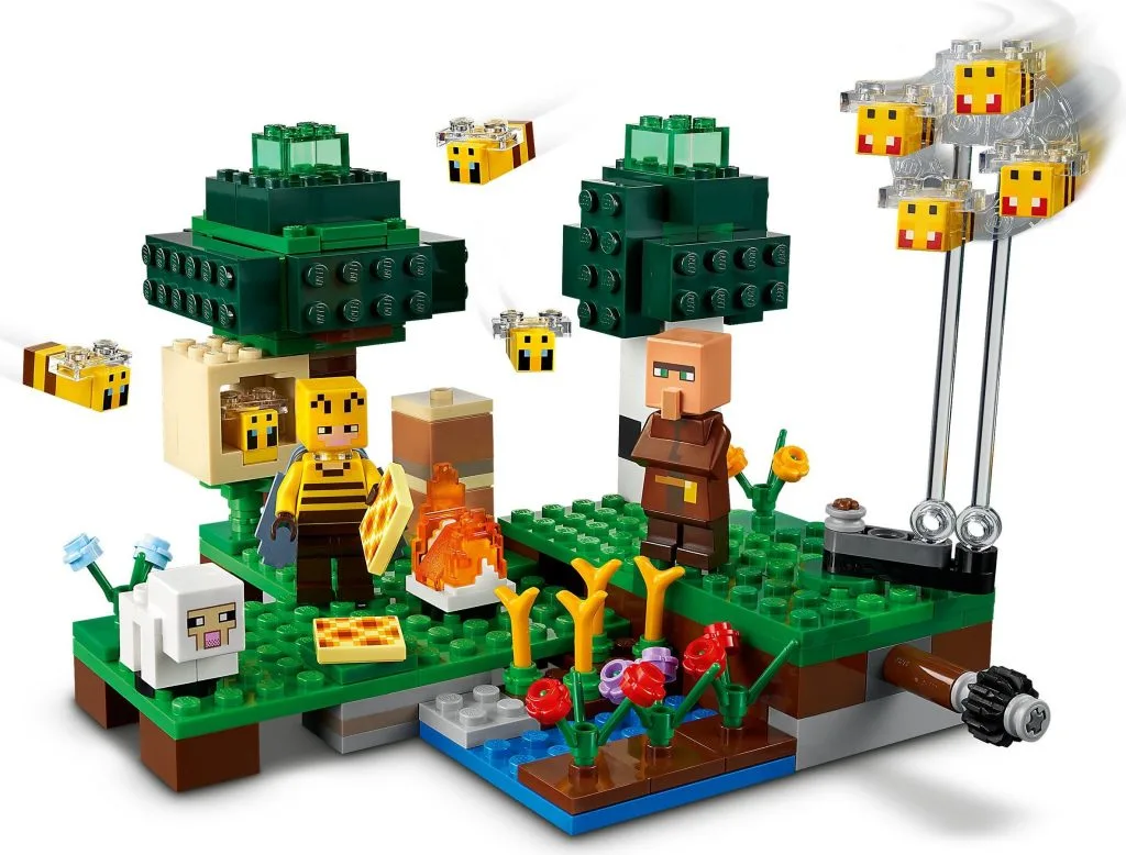 LEGO Minecraft 21165 The Bee Farm 2020