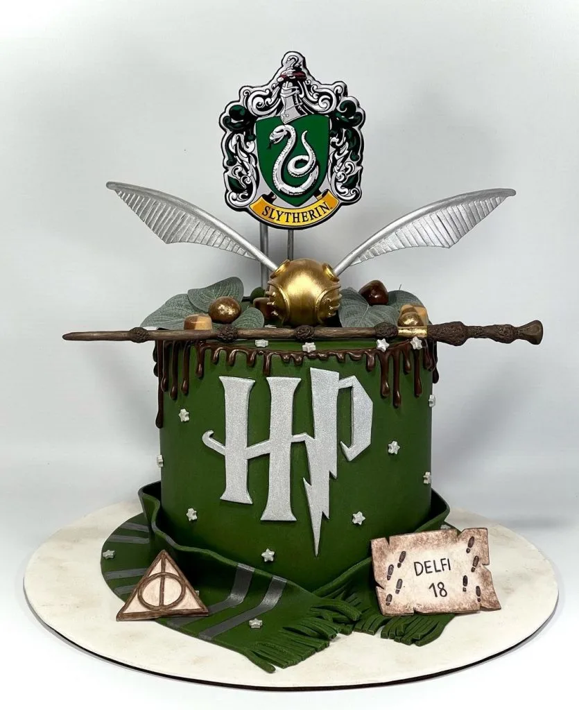 Slytherin Masterpiece Cake