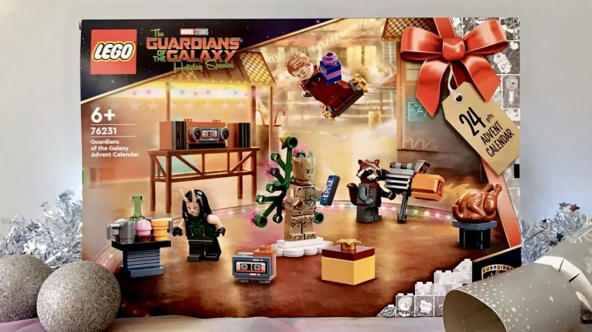 LEGO Marvel 2022 Advent Calendar Review 76231 (Day 124 Photos)