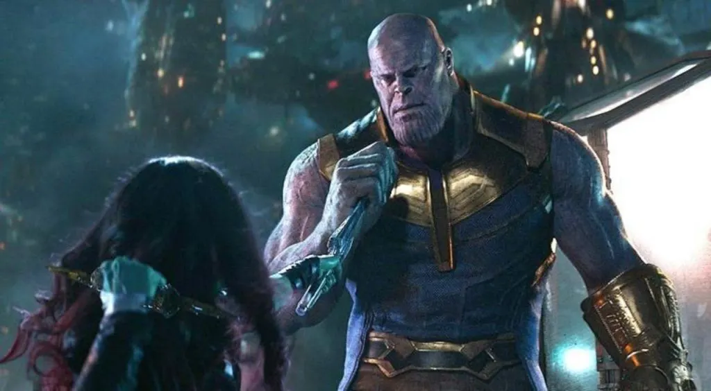 Gamora attempts to kill Thanos to save the universe (AvengersL Infinity War)